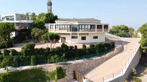 Impresionante Villa con Vistas Panorámicas